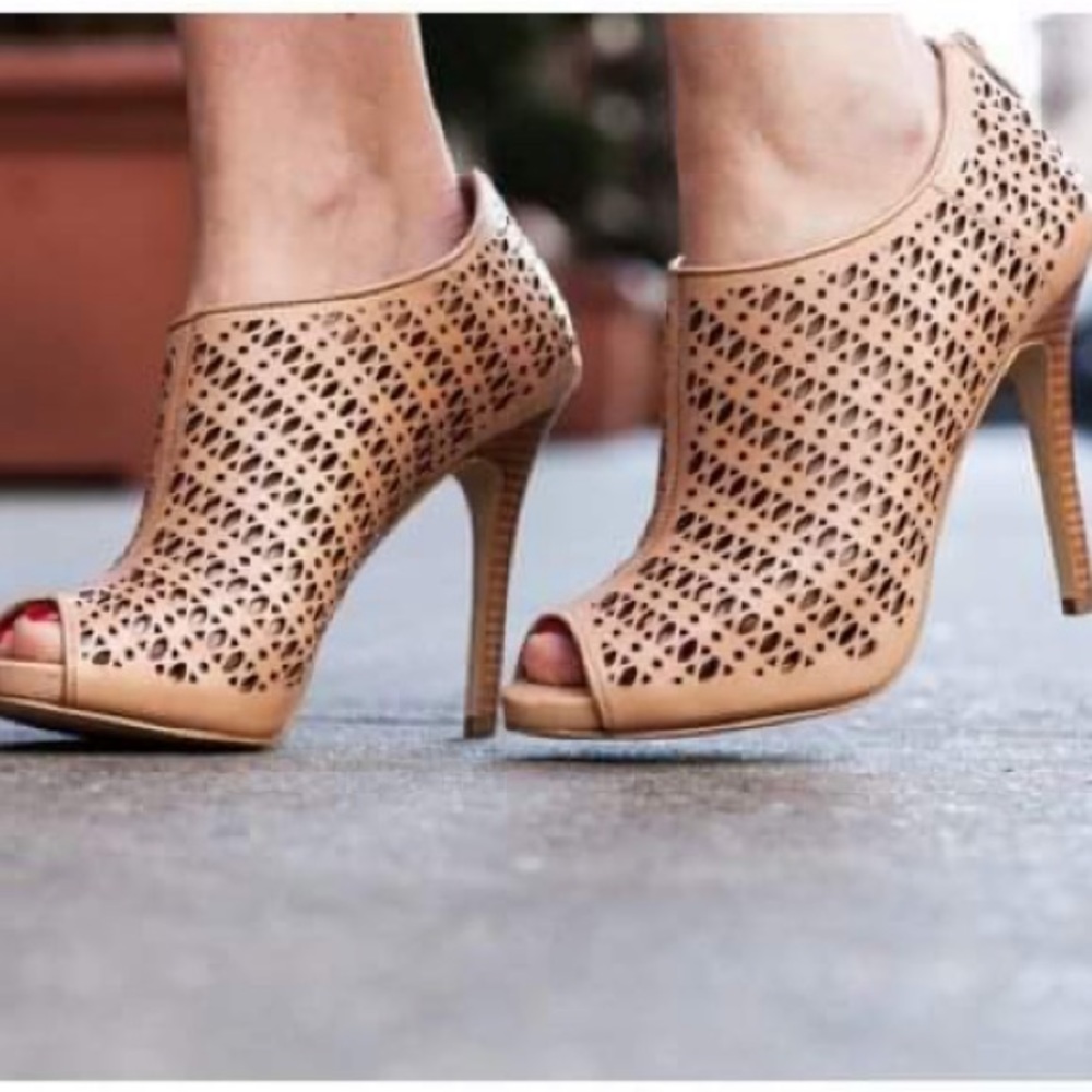 Ann Taylor Leather Laser Cut Eyelet Open Toe Brown Wooden Style Heeled Booties
